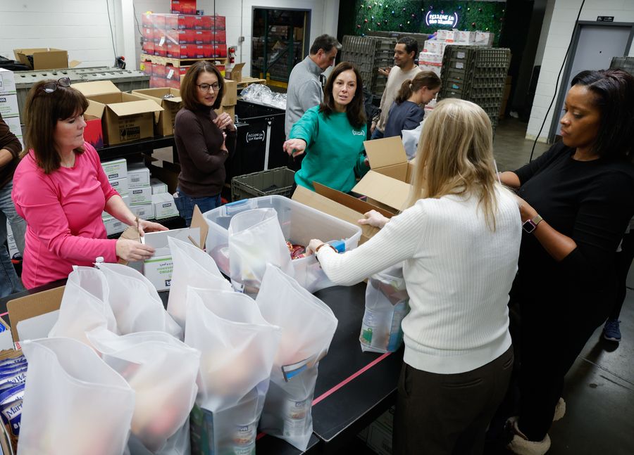 6_Marra - Filling in the Blanks 120125-6523.jpg